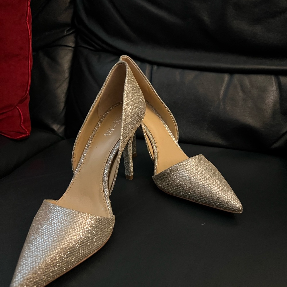 Michael Kors Silver Size 7M (New without tag)